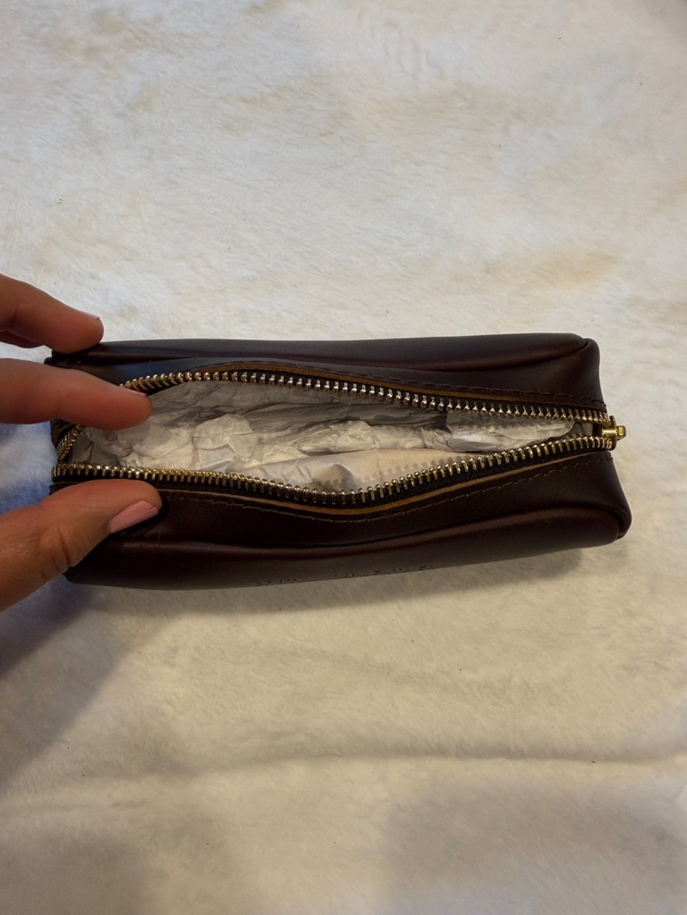 Portland Leather Dark Brown Leather Zip Pouch - Picture 2 of 3